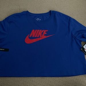 Women's Nike Cropped Tee Logo